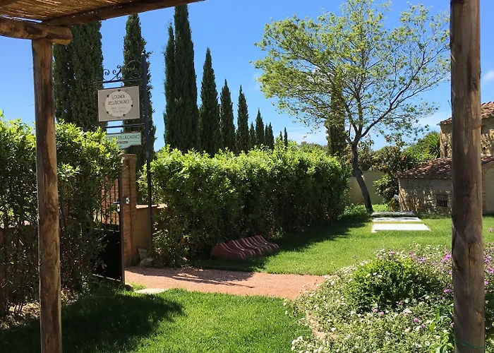 Dell'aioncino 여관 비보나